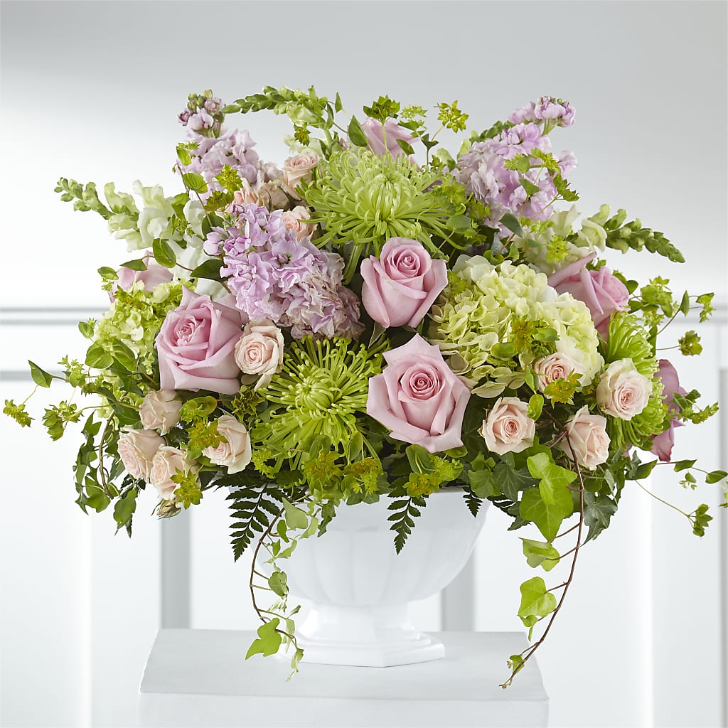 Radiant Embrace Arrangement – D'FLOR FLOWERS BOUTIQUE, San Juan PR