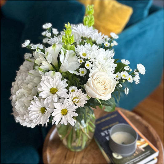 Classic Ivory – A Florist Original – D'FLOR FLOWERS AND GIFTS SHOP INC, San Juan PR
