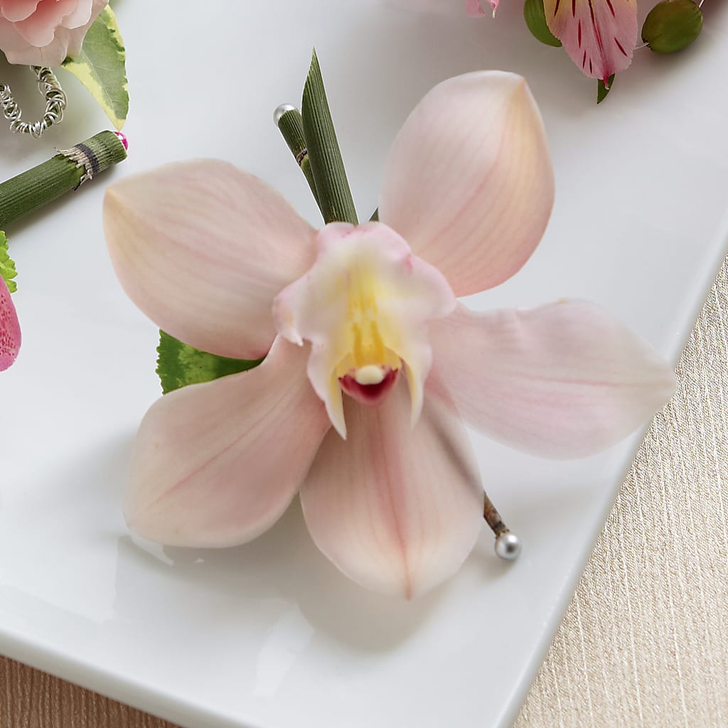 Pink Cymbidium Boutonniere – D'FLOR FLOWERS BOUTIQUE, San Juan PR