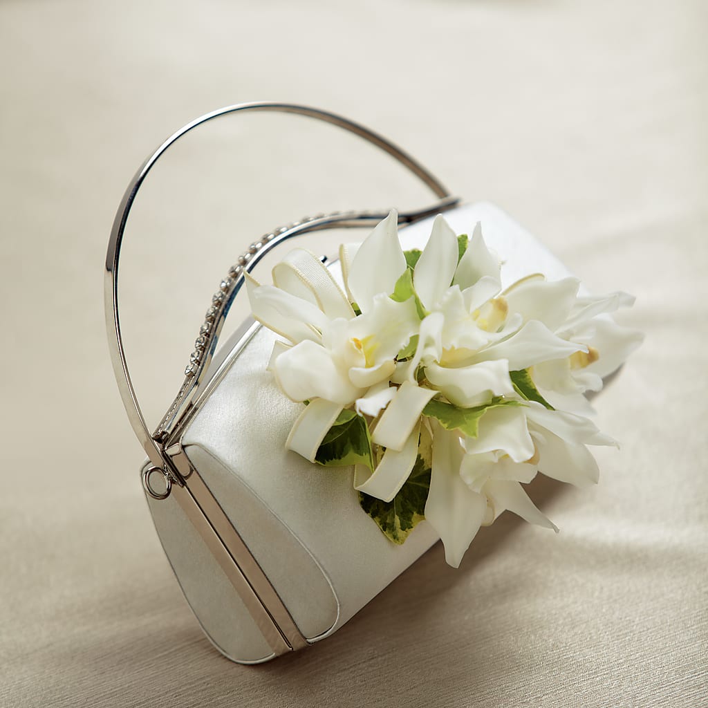 White Purse Decor – D'FLOR FLOWERS BOUTIQUE, San Juan PR