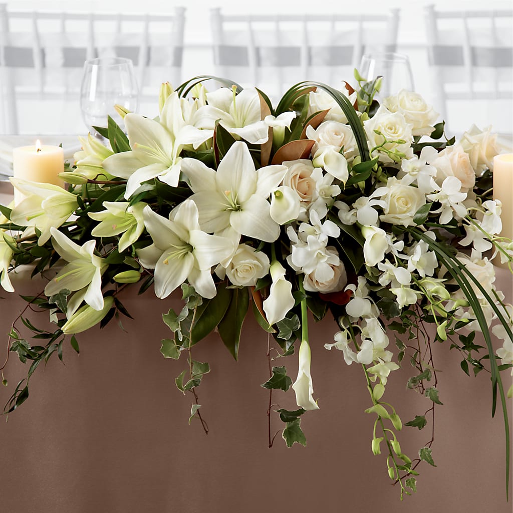 White Linen Arrangement – D'FLOR FLOWERS BOUTIQUE, San Juan PR