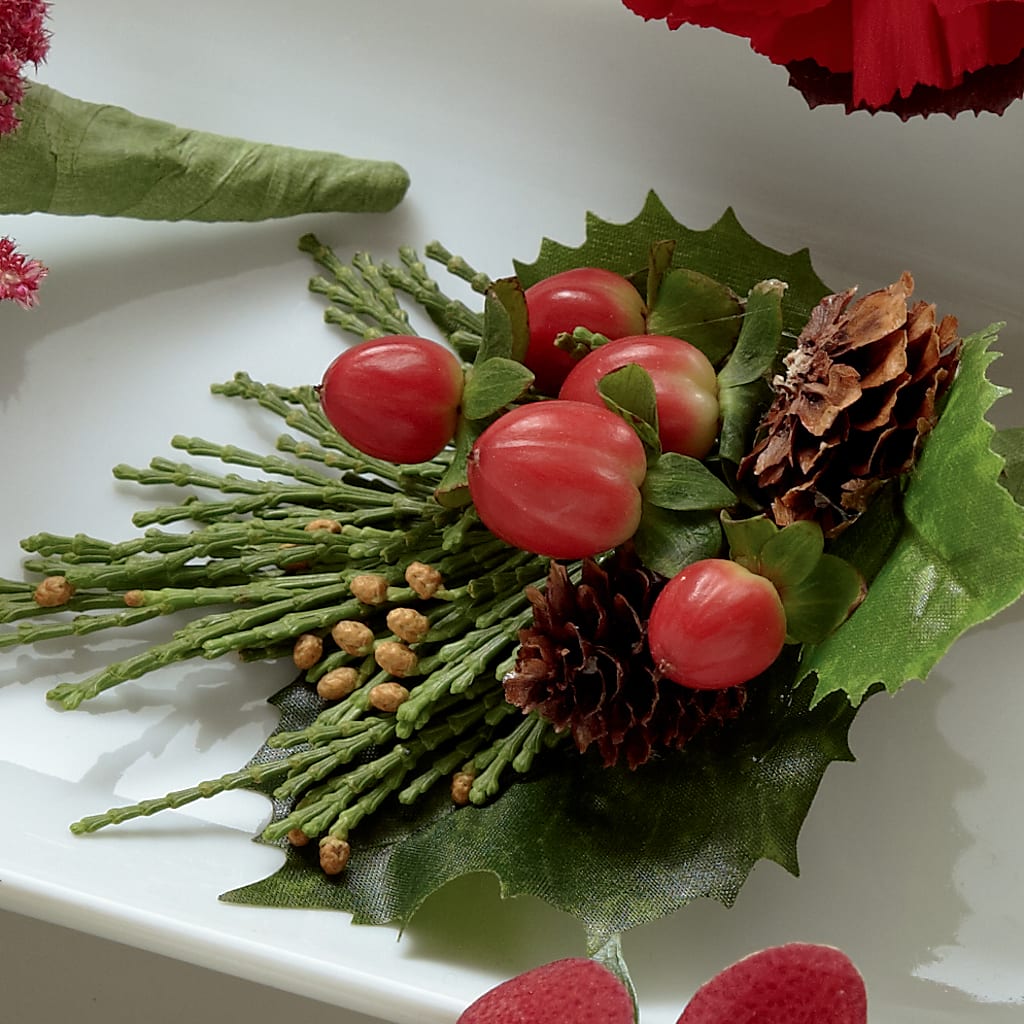 Red Berry Boutonniere – D'FLOR FLOWERS BOUTIQUE, San Juan PR