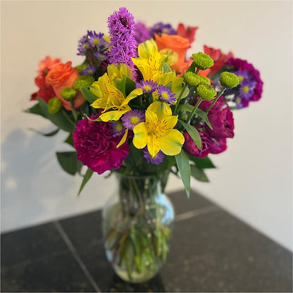 Bold & Bright – A Florist Original – D'FLOR FLOWERS AND GIFTS SHOP INC, San Juan PR