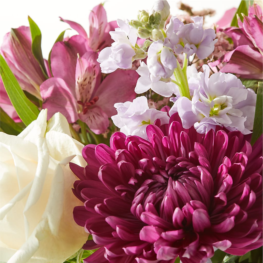 Amethyst Dreams Bouquet – D'FLOR FLOWERS AND GIFTS SHOP INC, San Juan PR