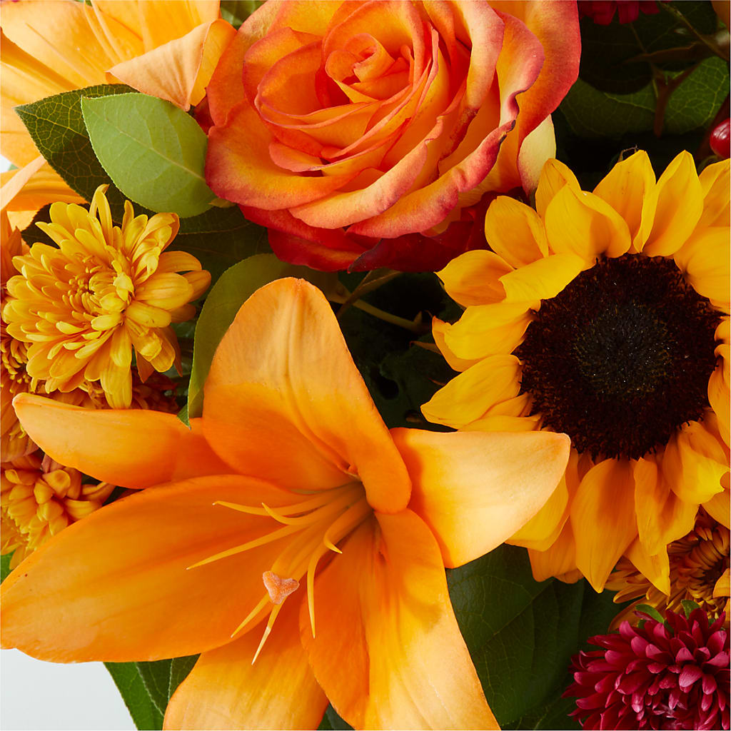 Grateful Centerpiece – D'FLOR FLOWERS AND GIFTS SHOP INC, San Juan PR