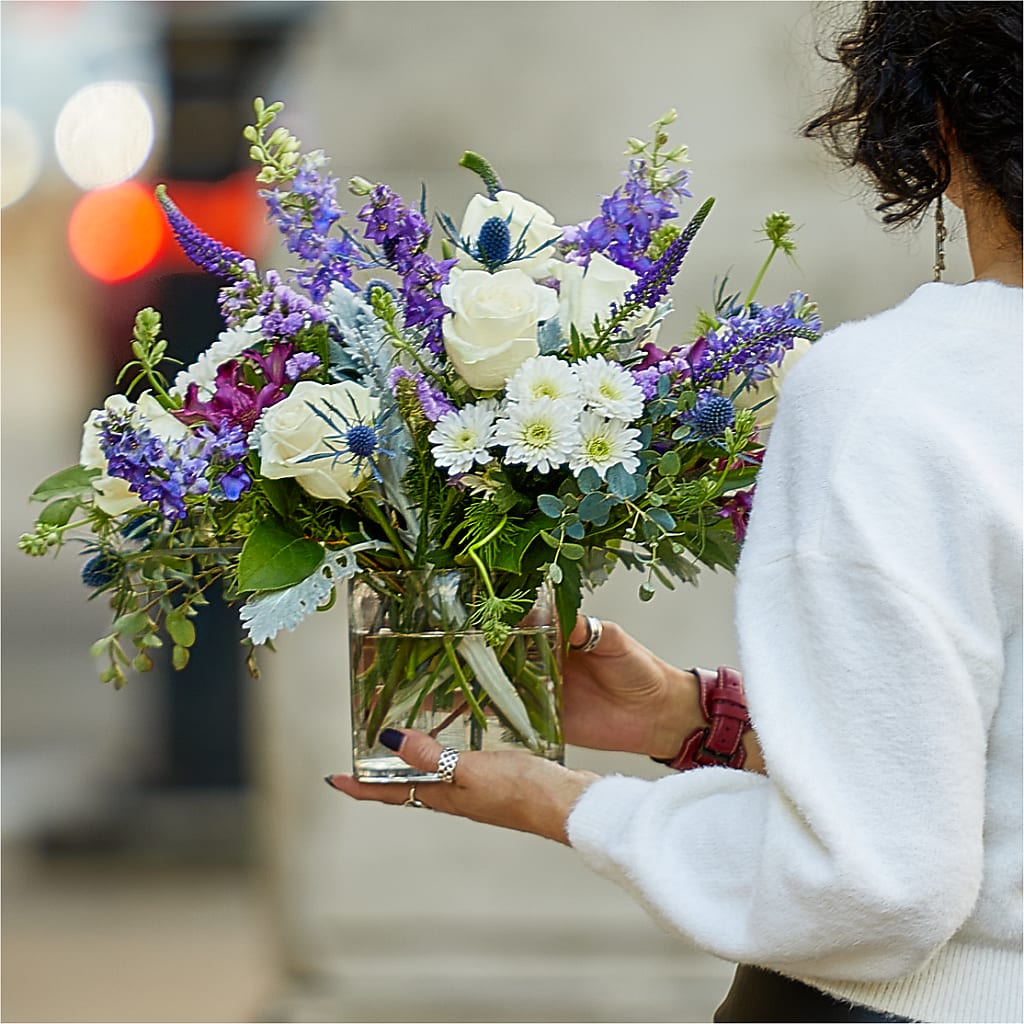 Shooting Star Bouquet – D'FLOR FLOWERS AND GIFTS SHOP INC, San Juan PR