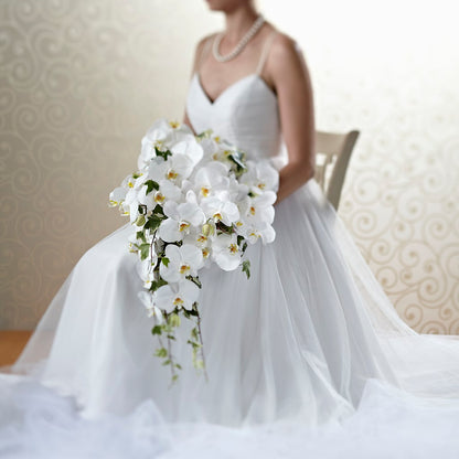 Classic White Bouquet – D'FLOR FLOWERS BOUTIQUE, San Juan PR